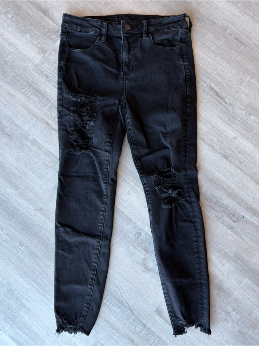 American Eagle Outfitters Black Distressed Skinny Jeans